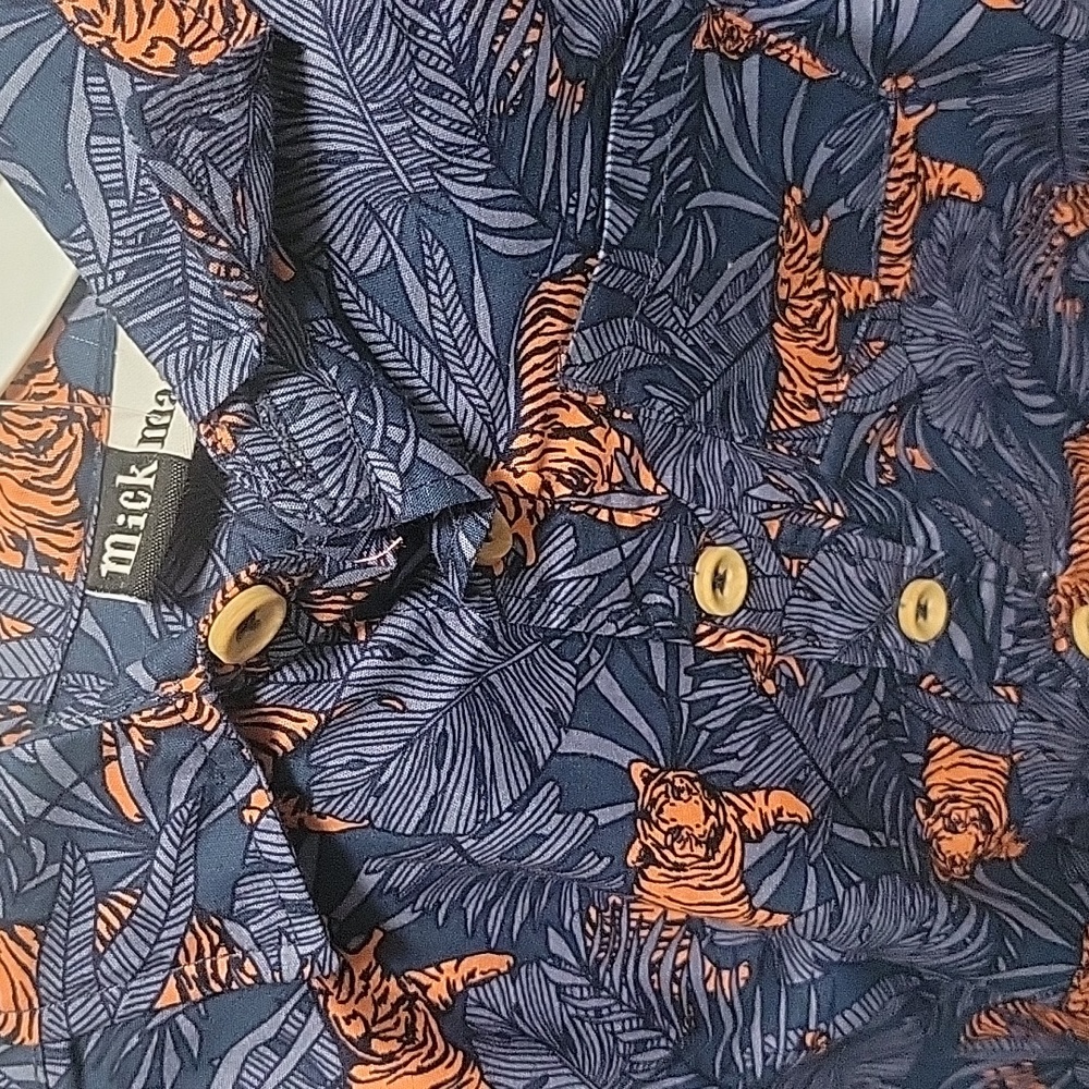 12m button up - Picture 2 of 2